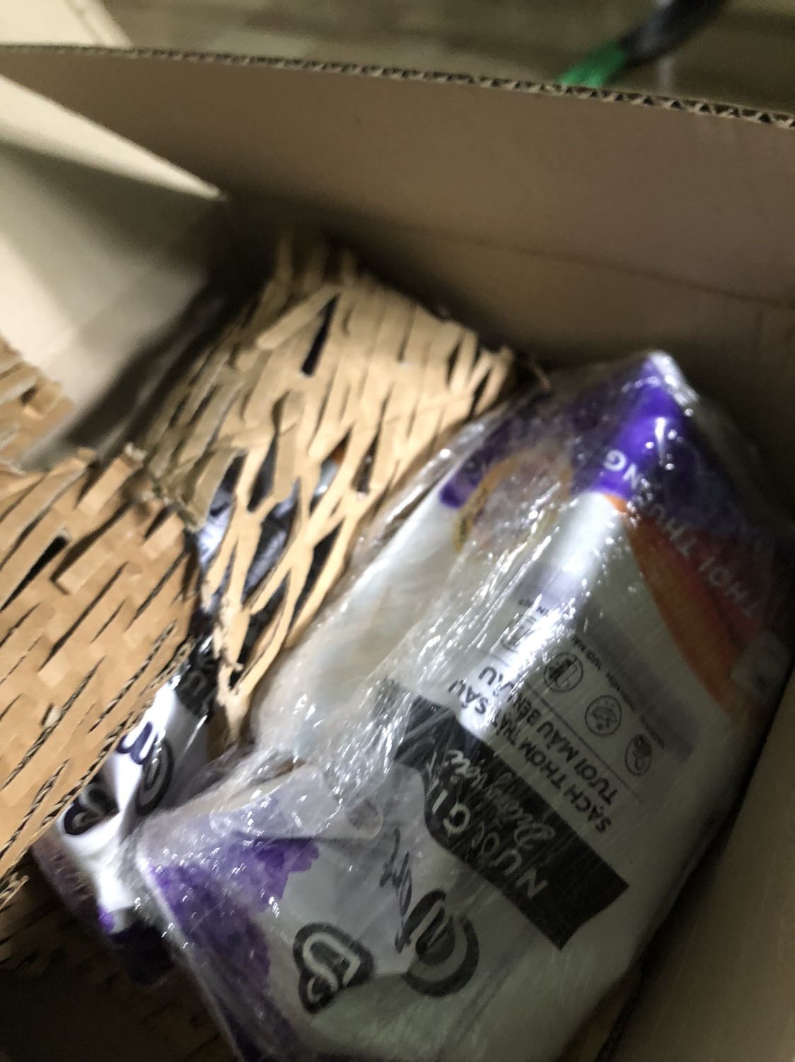 Tiki đóng gói hàng rất cẩn thận, thân thiện môi trường.
Hàng giao siêu nhanh.
Mình săn dc mã ngày 5/5 lên giảm giá sâu .
Ship rất nhiệt tình