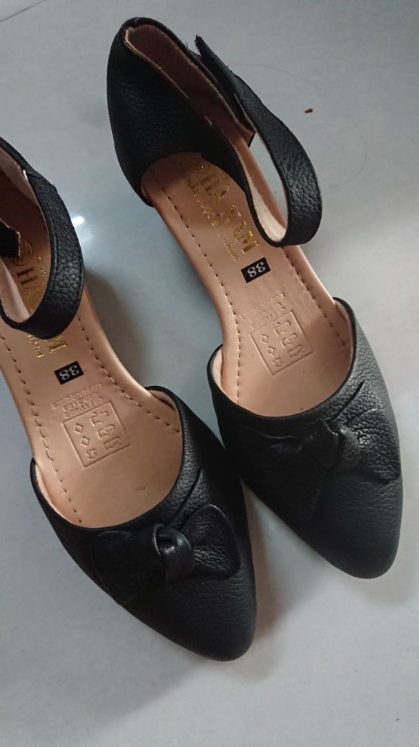 Sản phẩm giống hình. Độ bền thì đợi thời gian sẽ rõ. Size chuẩn, shop tư vấn nhiệt tình.