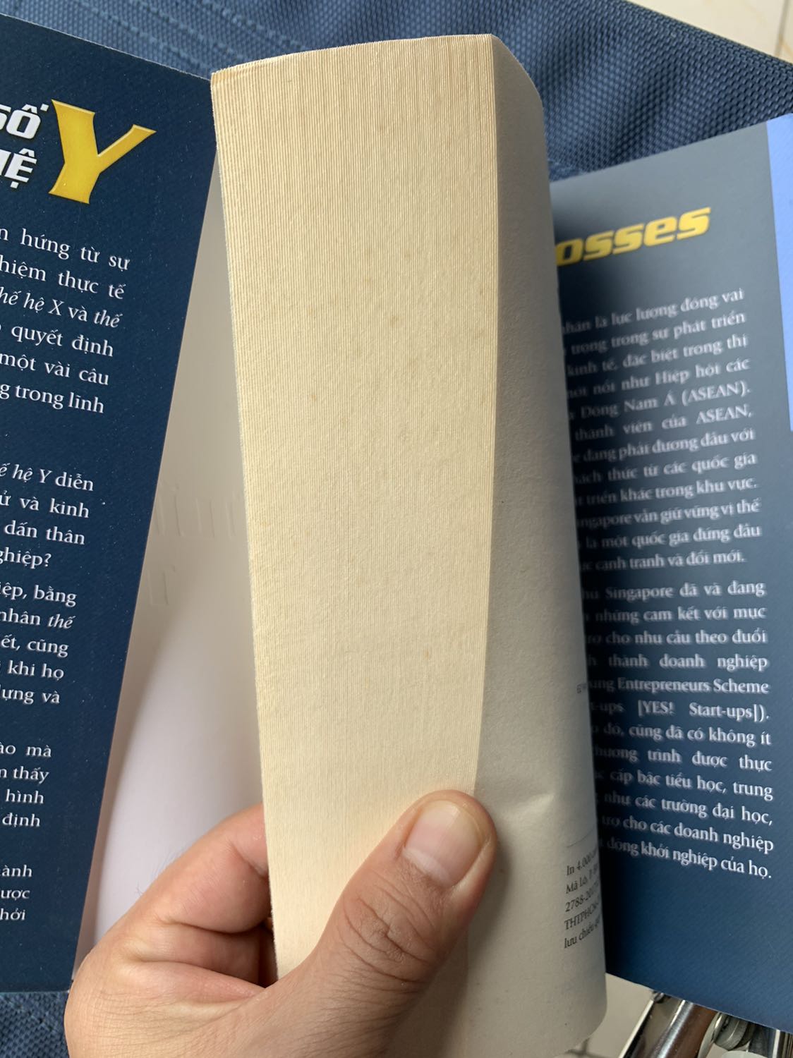 Giao sách quá cũ, chuyển màu ố vàng, thanh toán tiền trước mà 45 ngày mới nhận được sách. Từ ngày 1/8 dù shipper vẫn hoạt động bình thường.