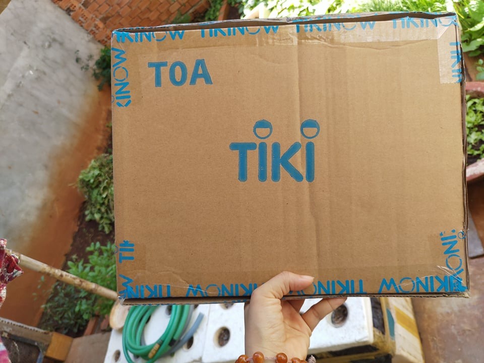 mình mới đặt 7h tối hôm qua mà sáng nay 9h đã giao hàng mặc dù nhà mình ở Vũng Tàu, rất ấn tượng. Đóng gói sản phẩm rất đẹp và chắc chắn. đang giảm giá nên mua lun 2 cuốn RC và LC, tiết kiệm được 130k so với giá bìa, sách rất chát lượng. Cám ơn TIKI.