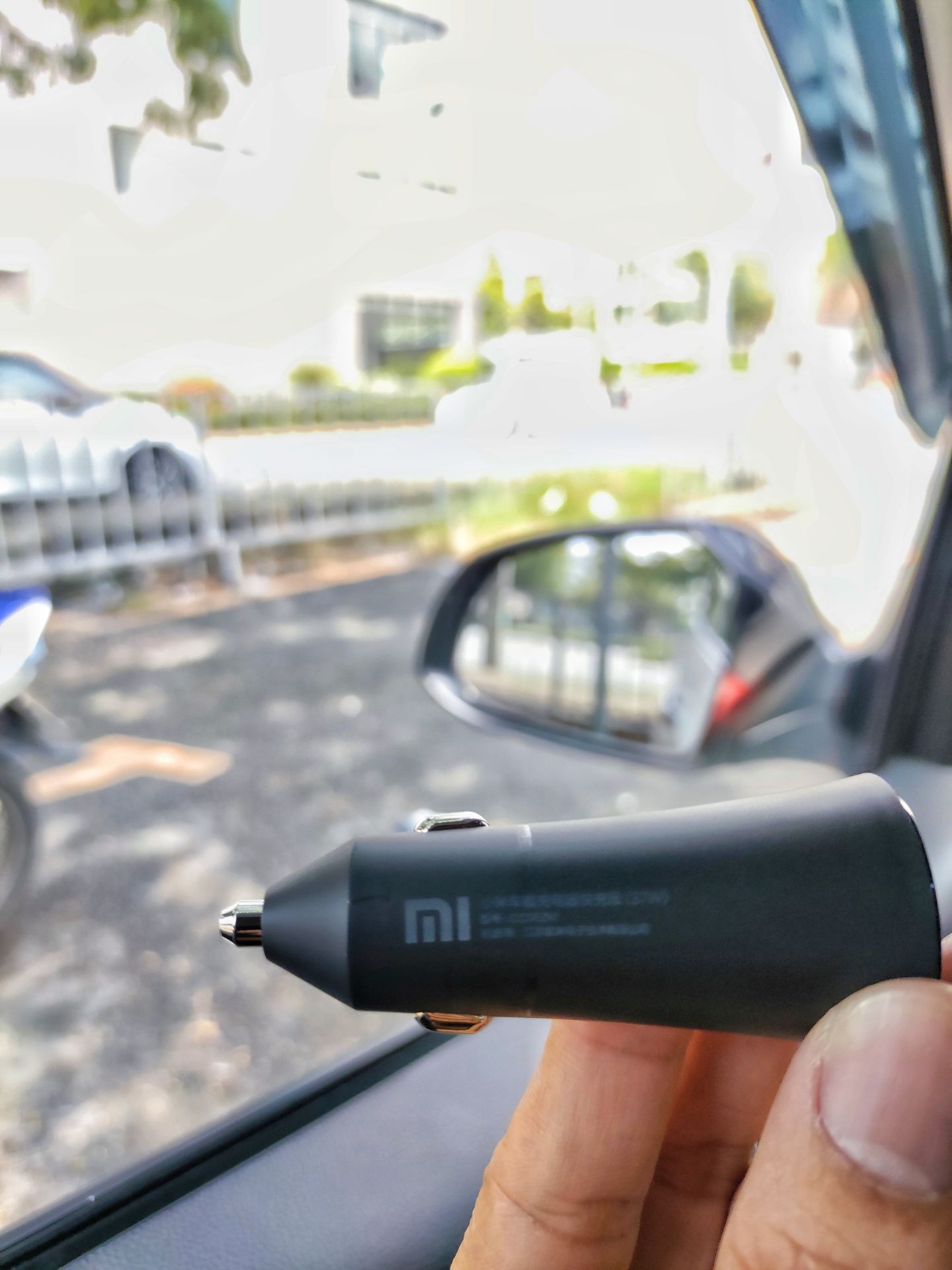 Rất ok. Sạc nhanh cực như sạc Zin theo máy. Tiện lợi