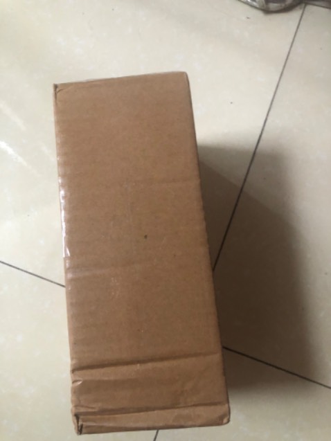 Mình thấy nội dung nó nhạt nhạt kiểu gì í. Tập đầu thì cứ nói vòng vo về việc tìm mẹ sang tập 2 thì tuyến tình cảm có đi lên nên cũng đỡ nhàm. Đọc cuốn sách này xong bạn sẽ có thêm kiến thức về màu sắc cũng như góc nhìn của một người bị mù màu hoàn toàn. 4 sao nha