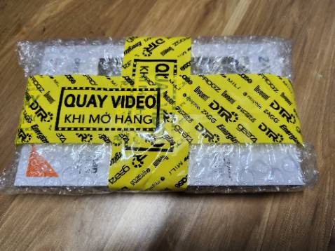 Chính hãng, đóng gói rất cẩn thận, giao hàng nhanh hơn dự kiến.