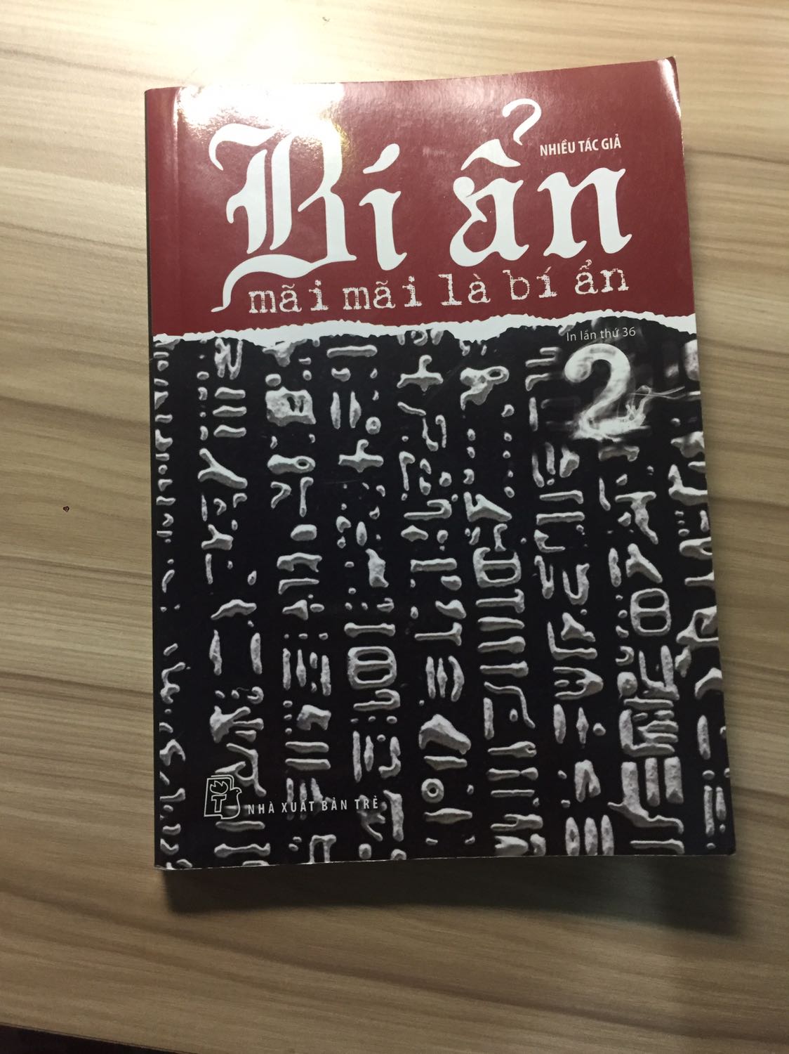 bìa hơi mỏng đóng hàng sơ sài nhưng mà sách hay okk lắm☄️