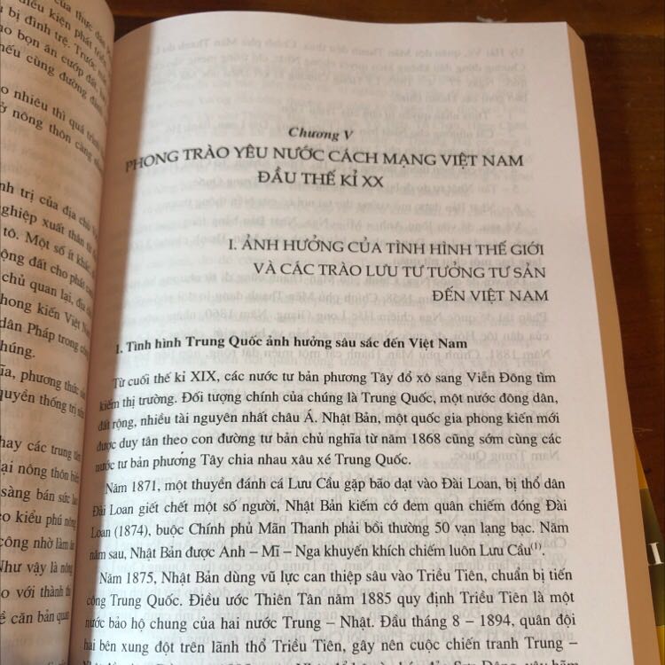 Góc sách bị bong nhưng mà ổn