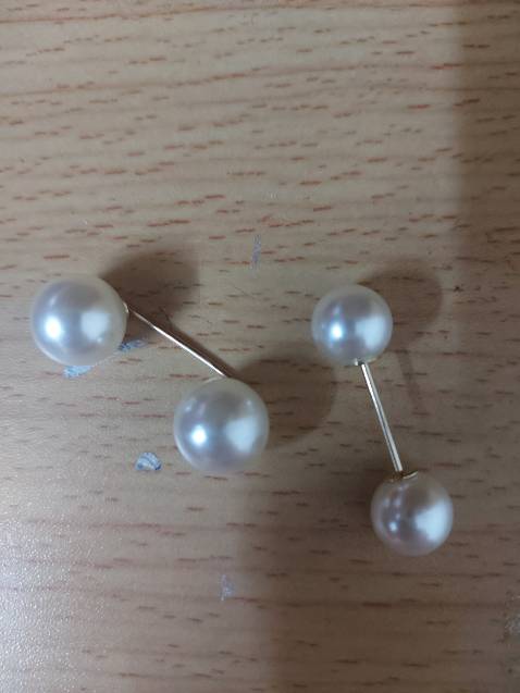 Hàng về giống như ảnh, xinh, đủ số lượng, chất lượng thì chưa dùng nên chưa biết nhưng có 2 kẹp này không biết dùng sao