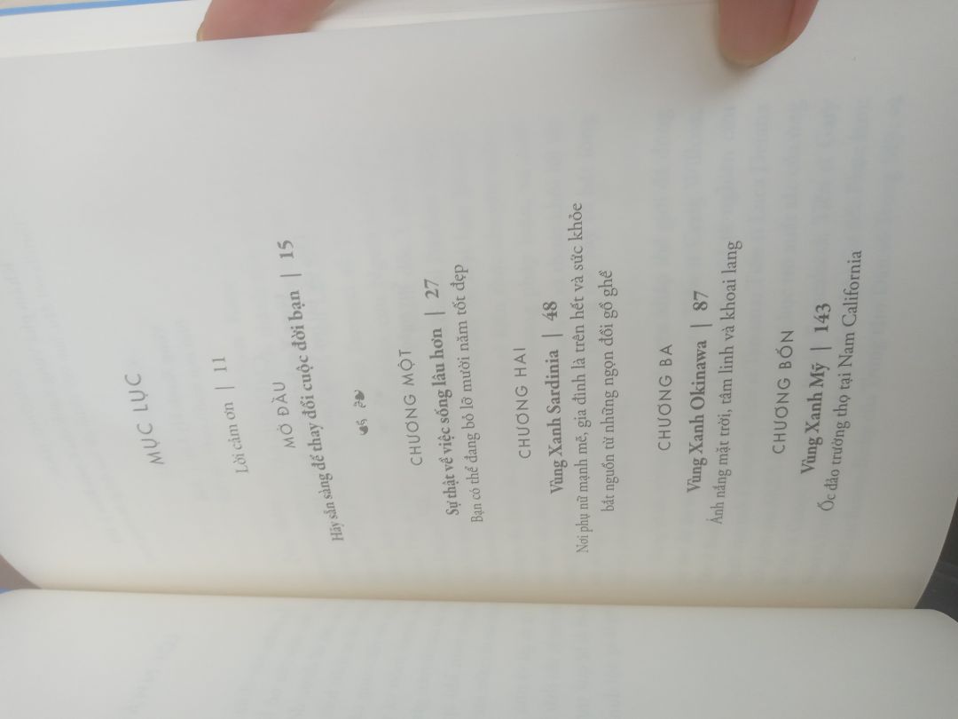Mình cho 5 sao vì nội dung rất thiết thực và vô giá. Mình mua vì rất muốn thay đổi bản thân được như những vị sống lâu ở Nhật và nhiều nơi trên thế giới. Tác giả cũng là người nổi tiếng trên National Geographics và có bài nói chuyện trên TED talk về những bí quyết này rất thuyết phục và hay. Nói chung mình rất thích quyển sách này! 💖💖💖