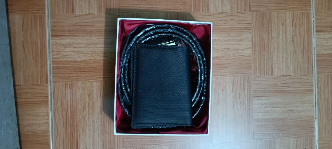 sản phẩm đẹp nhìn rất xịn đóng gói rất cẩn thận ,tiki giao hàng khá nhanh khá hài lòng