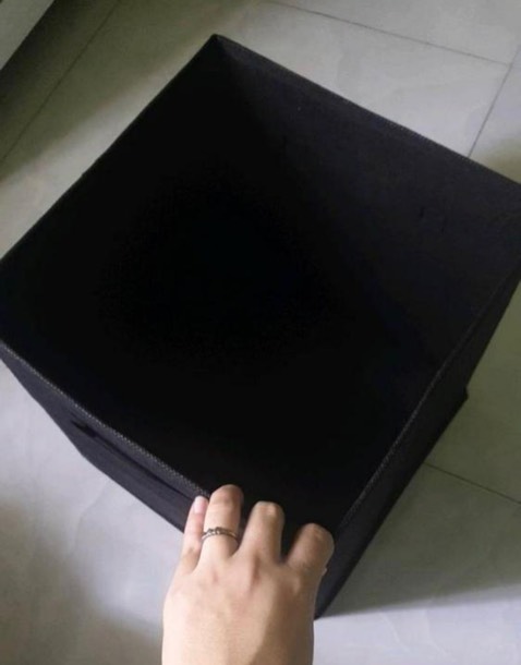 Rất đẹp. Rất cứng cáp, chắc chắn. Sản phẩm có thể gấp gọn tiện lợi. Mình thấy cỡ vừa đủ dùng, để đồ dùng hợp lý, mọi người nên mua rồi cho vào kệ tổ ong nha, chống bừa bộn nhưng cungz để trang trí luôn