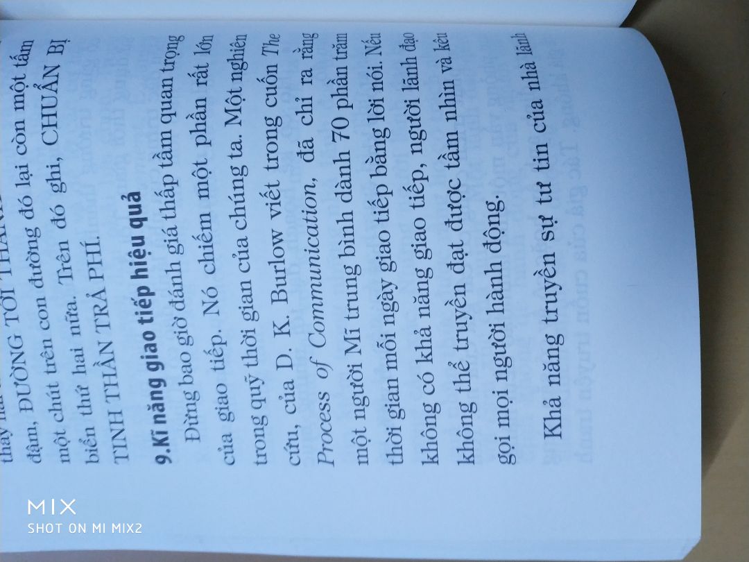 Mình mua lúc khuyến mãi chỏ 6k, sách hay , đẹp chữ rõ to, có tặng kèm bookmark.Tiki giao hàng nhanh chóng. Cho 5 sao