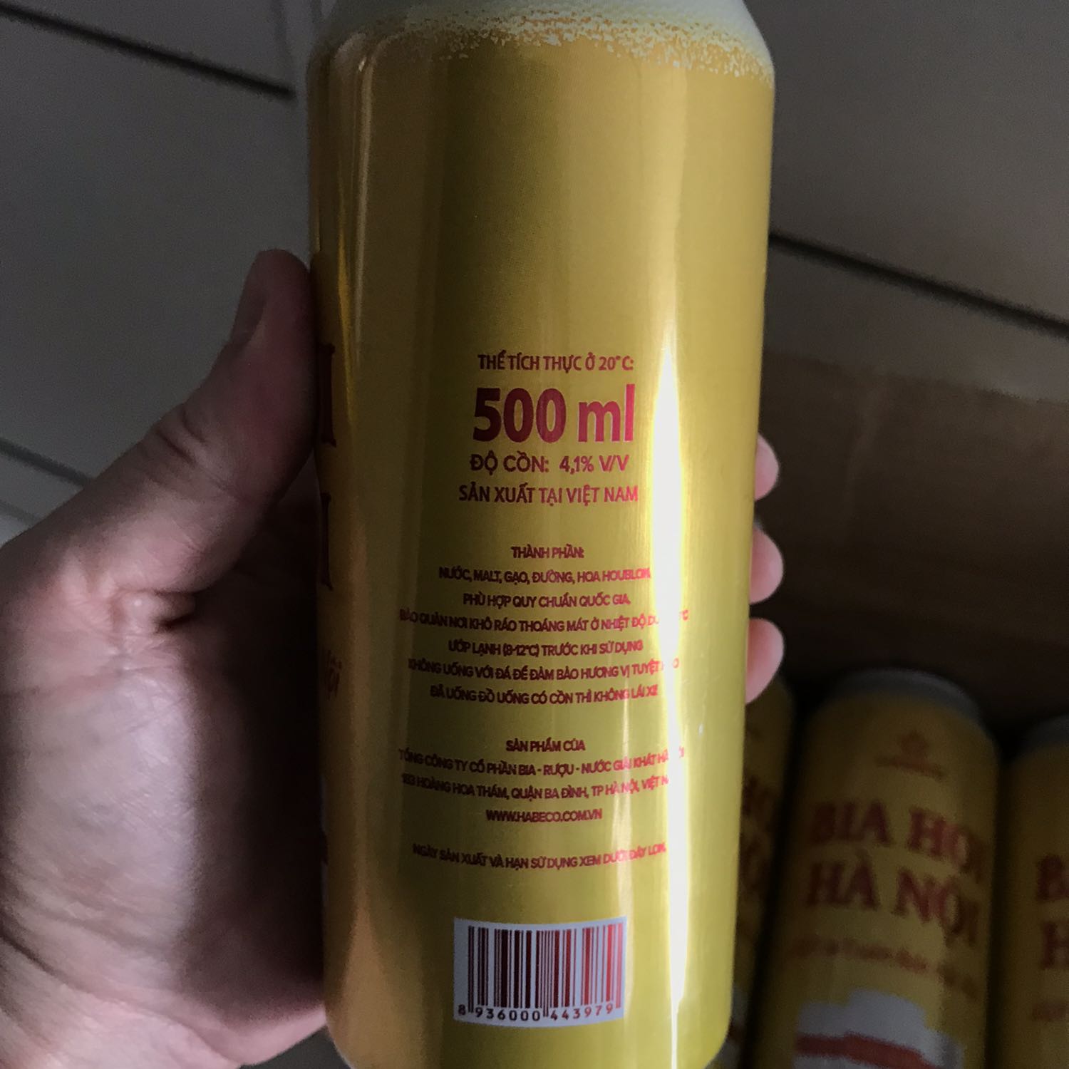 Tiki giao bia đúng hẹn! Sản phẩm bia hơi đúng chất Hà Nội uống rất ngon!