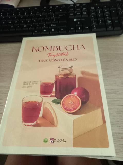 Sách đẹp,chất lượng, giá rẻ bằng nửa giá bìa, mình sẽ ủng hộ tiếp Sách đẹp,chất lượng, giá rẻ bằng nửa giá bìa, mình sẽ ủng hộ tiếp