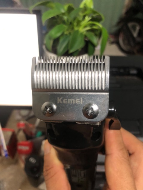 Máy êm, cầm chắc tay. Giá quá ok vs chất lượng!