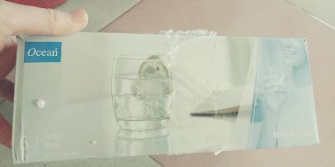 ly đẹp,  thuy tinh trong veo, chính hãng,  nên mua nha mn