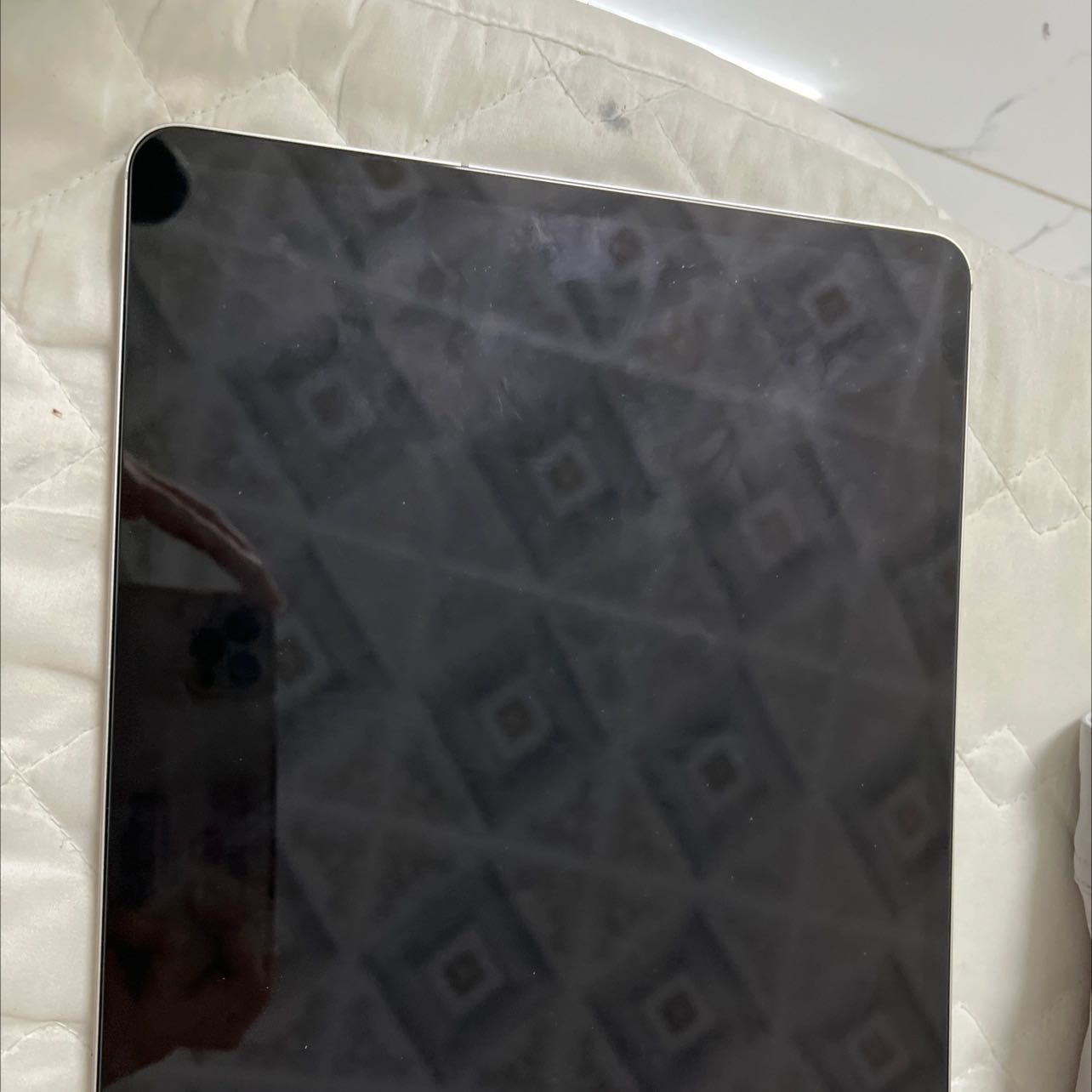 Giao đúng hàng, đúng mẫu mã. Dáng vừa khíp. Giá cả hợp lý. Đáng mua