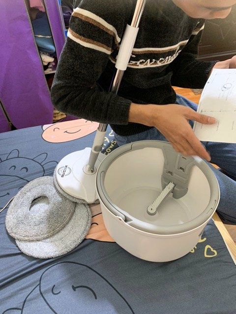 Nhỏ gọn. Vắt nước rất thông minh. Không tốn nhiều sức