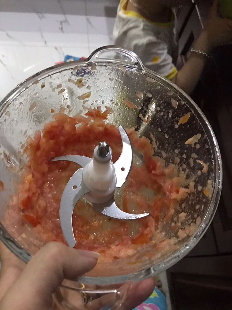 Từ khi có cái máy này cảm thấy thích nấu ăn lắm shop ạ, máy khoẻ và xay nhuyễn nấu rất ngon. Bất kể xay cái gì cũng ok, hướng dẫn sử dụng chi tiết, bảo hành 12 tháng lận nên hoàn toàn an tâm. Cảm ơn shop