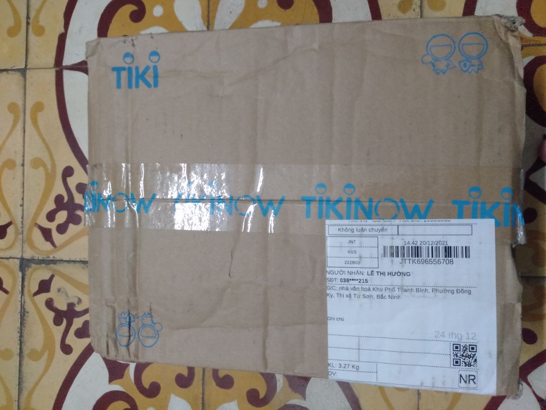 hộp bị nát, và rách, thiếu quà tặng móc khoá từ nhã nam ☹️, shipper giao hơi lâu, may sách  k bị tổn hại nhiều