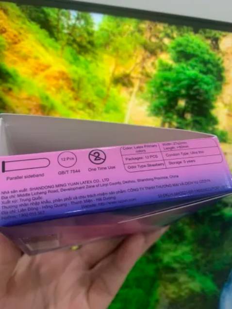 Shop giao hàng nhanh chóng lắm.. với cả có viết thư tay nữa, tận tình và dễ thương lắmm.. hàng thì mình chưa biết… dùng thấy ổn tui mua típ😻😻