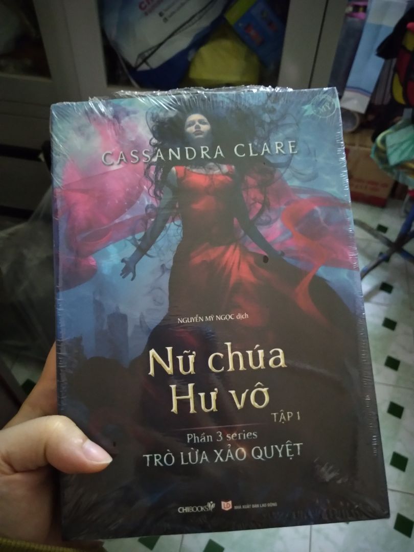 giao hàng nhanh, bọc sách tốt, thiết kế bìa đẹp