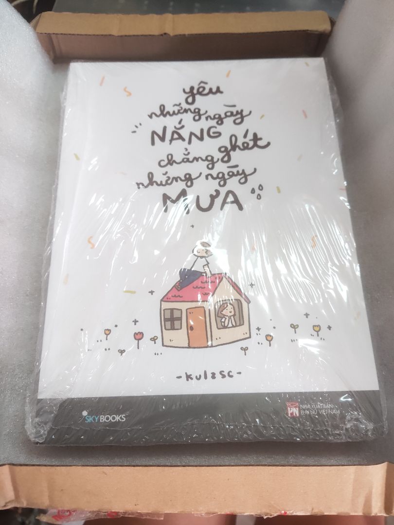 sách đệp, đóng gói bao bì chắc chắn cẩn thận, sách ko bị nhăn nhó hay gãy gáy sách, giao hàng cũng nhanh lun, sách cute quéee chờii:>>