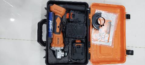 Shop giao hàng thiếu cho mình 5 lưỡi cắt (tặng) + lam xích.
Đề nghị shop gửi bổ sung lại cho mình nhé.