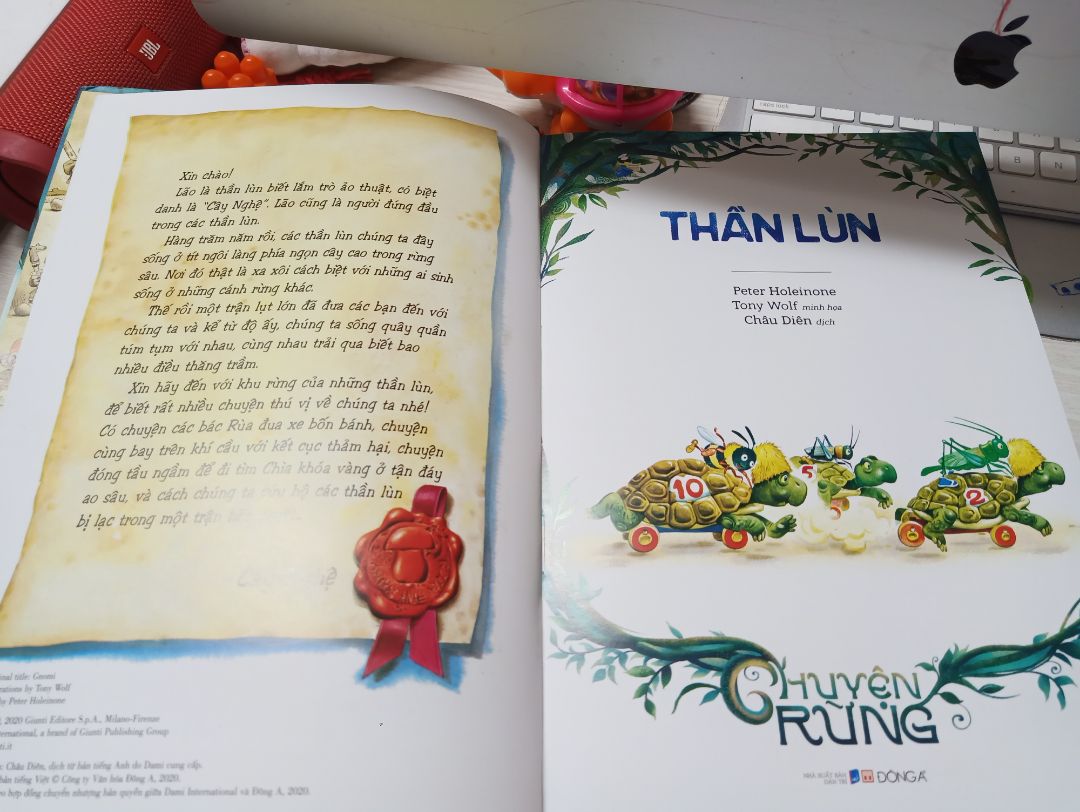 Mình mua bộ 4 cuốn sách này.
Sách kể chuyện bằng hình, hình minh họa to cả trang sách lớn, tuy nhiên in màu quá đậm, nhìn không đẹp và không sắc nét.
Giống hàng fake
Không hài lòng