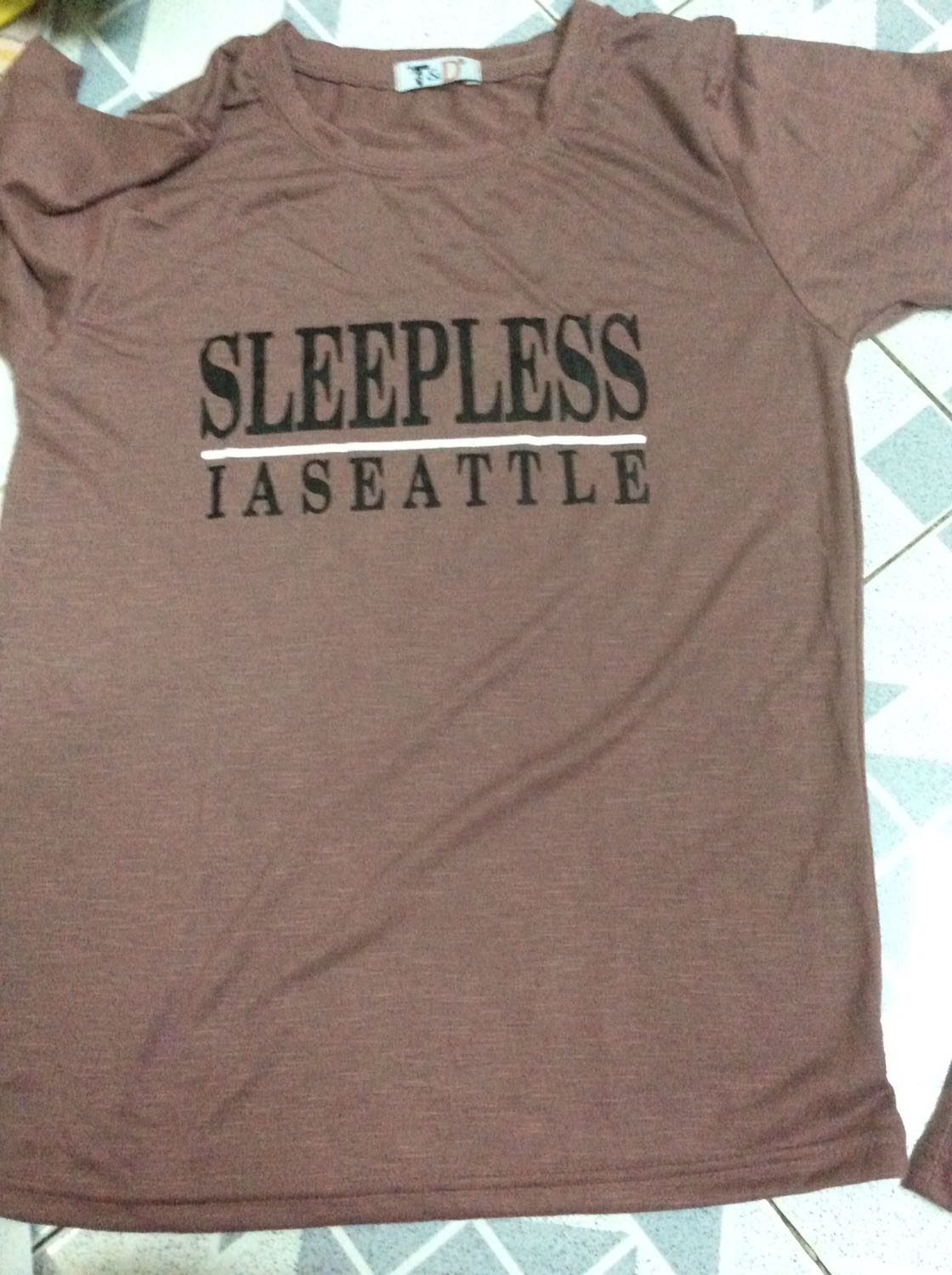 Tôi mua 2 Áo XXL sao giao áo nhỏ xíu  vậy shop, nhỏ hơn cái L nữa , đổi cái khác đc khg