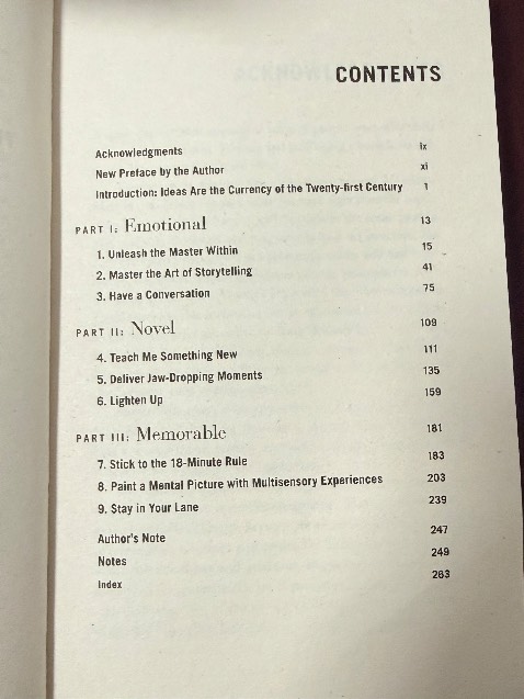 Sách bìa mềm, giấy không đẹp mà giá quá cao. Chất lượng sách không tương xứng với giá 363k. Không hài lòng. Lần sau không mua của Fahasa nữa.