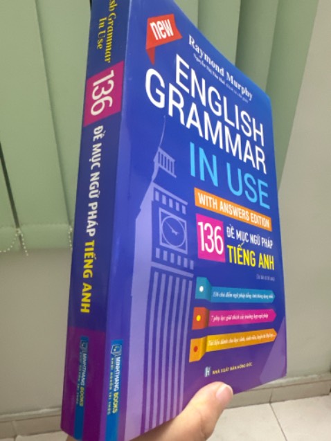 Sách hay, ngắn gọn, súc tích, đầy đủ grammar cần thiết, có bài tập để thực hành. Tiếc là mình không biết đến sách sớm hơn. 
Tiki giao hàng nhanh.
Chất liệu giấy tốt.