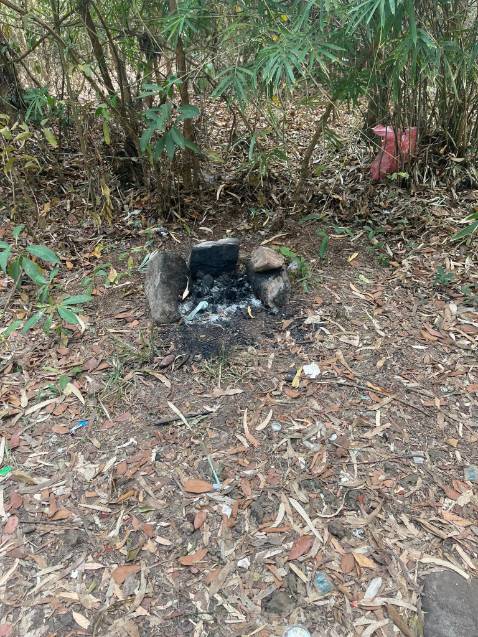 phụ kiện kèm theo rất đầy đủ rất đáng tiền, shop làm việc rất chuyên nghiệp