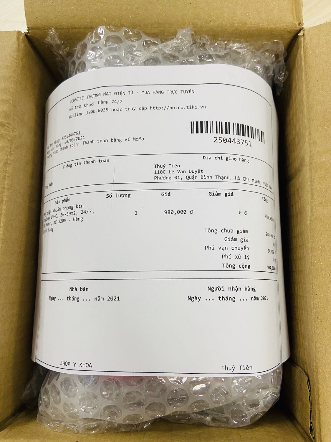 Shop đóng gói cẩn thận, trên sản phẩm có tem nhãn đầy đủ thông tin cần thiết, mùa dịch này có máy diệt vi khuần cũng an tâm hơn nhiều, cám ơn Shop ? Shop đóng gói cẩn thận, trên sản phẩm có tem nhãn đầy đủ thông tin cần thiết, mùa dịch này có máy diệt vi khuần cũng an tâm hơn nhiều, cám ơn Shop ?