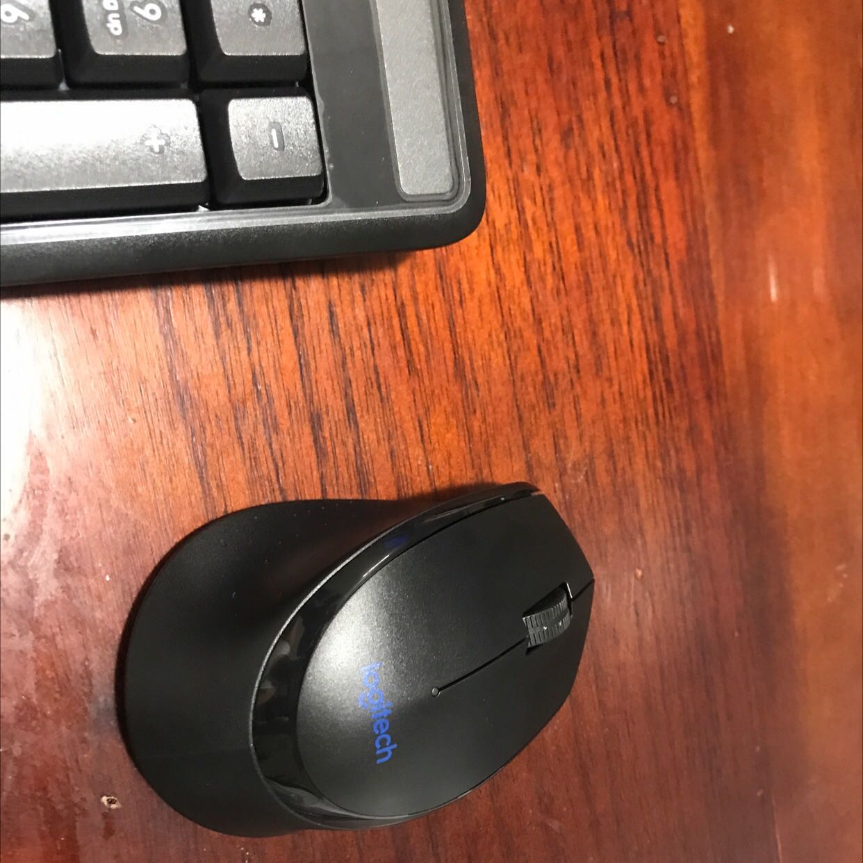 OK. Ưng í. Giống i con chuột M331 của mình. Kkk. Sướng!