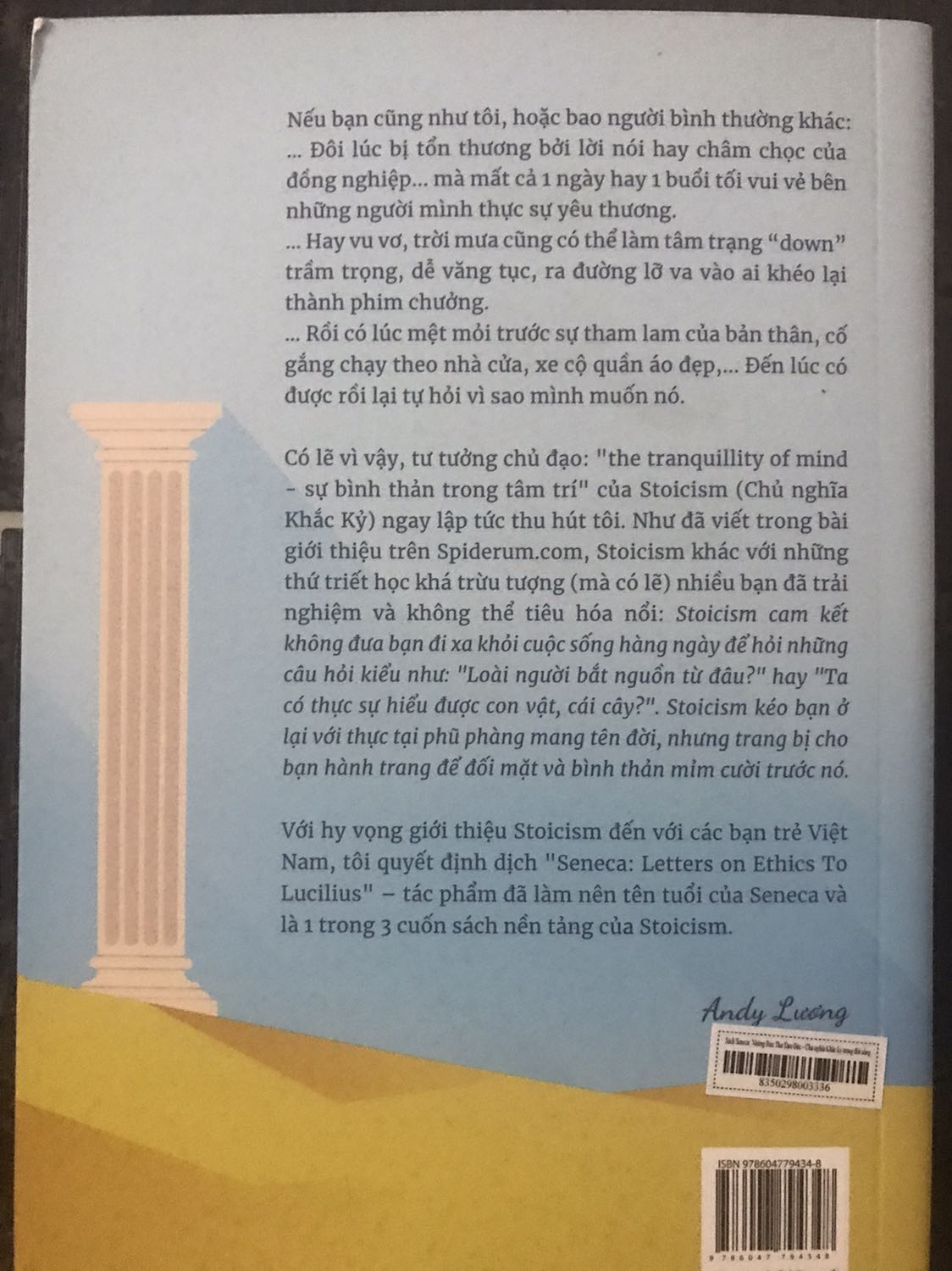 Nhìn chung thì khá ổn, do hộp đựng to, sách lúc vận chuyển bị lắc nên ở góc vẫn bị cong nhẹ. Nội dung thì mình chưa đọc nên chưa biết, nhưng mà nhìn lướt qua thì thấy được cái người dịch không phiên âm tên gốc ra :) (cảm ơn rất nhiều)