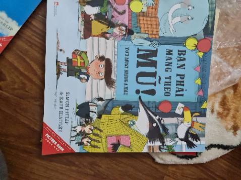 Sách đẹp, in sắc nét. Câu chuyện thú vị thu hút.