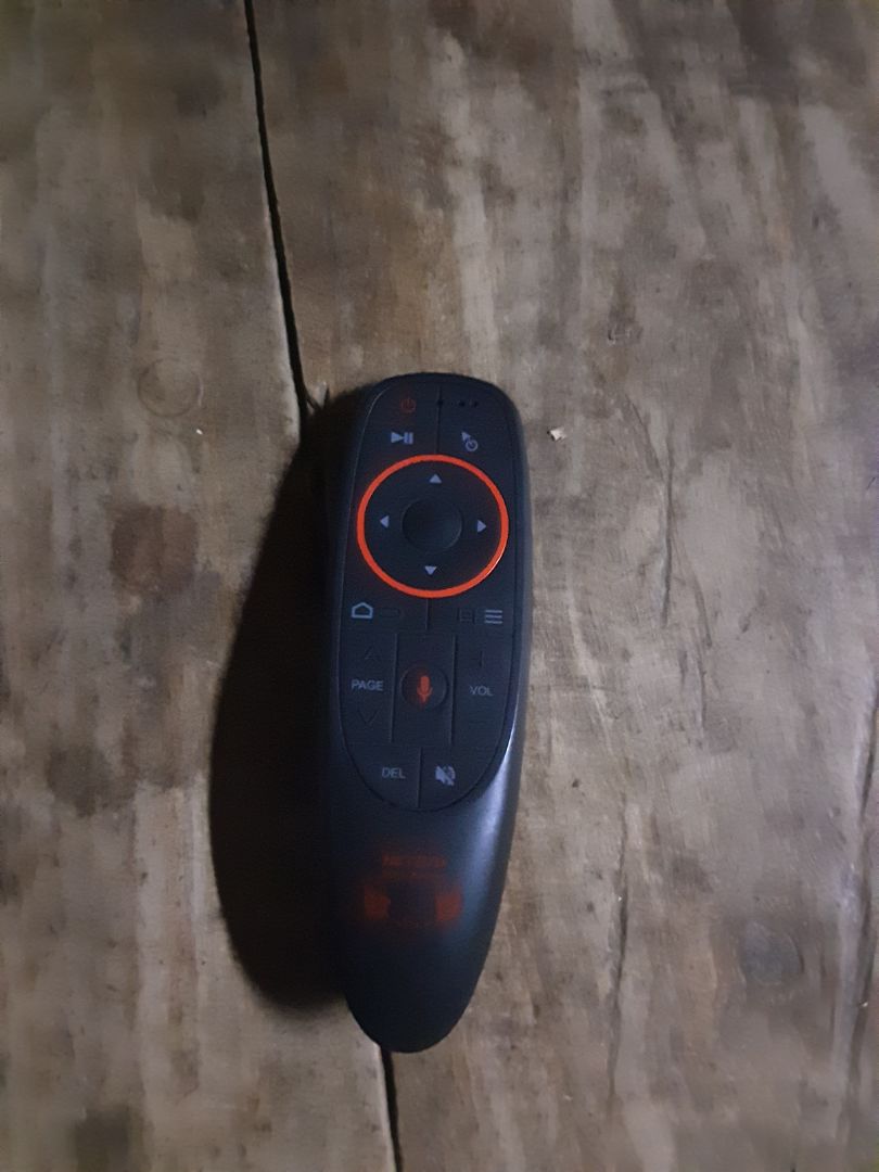 dùng được nhưng cảm ứng k được