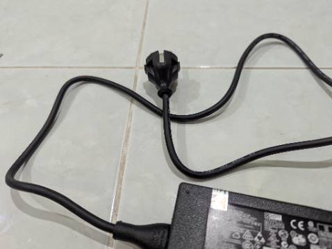 Sạc công suất 90w phù hợp với laptop dell Inspiron 7447