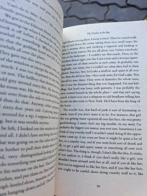 Vận chuyển: Giao hàng nhanh. 
Sách: Sao chữ nhỏ quá vậy nhỉ? Vận chuyển: Giao hàng nhanh. 
Sách: Sao chữ nhỏ quá vậy nhỉ?