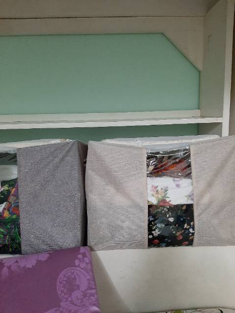 Quảng cáo thì hoa văn rất đẹp, nhưng giao hàng chỉ vải bố 1 màu