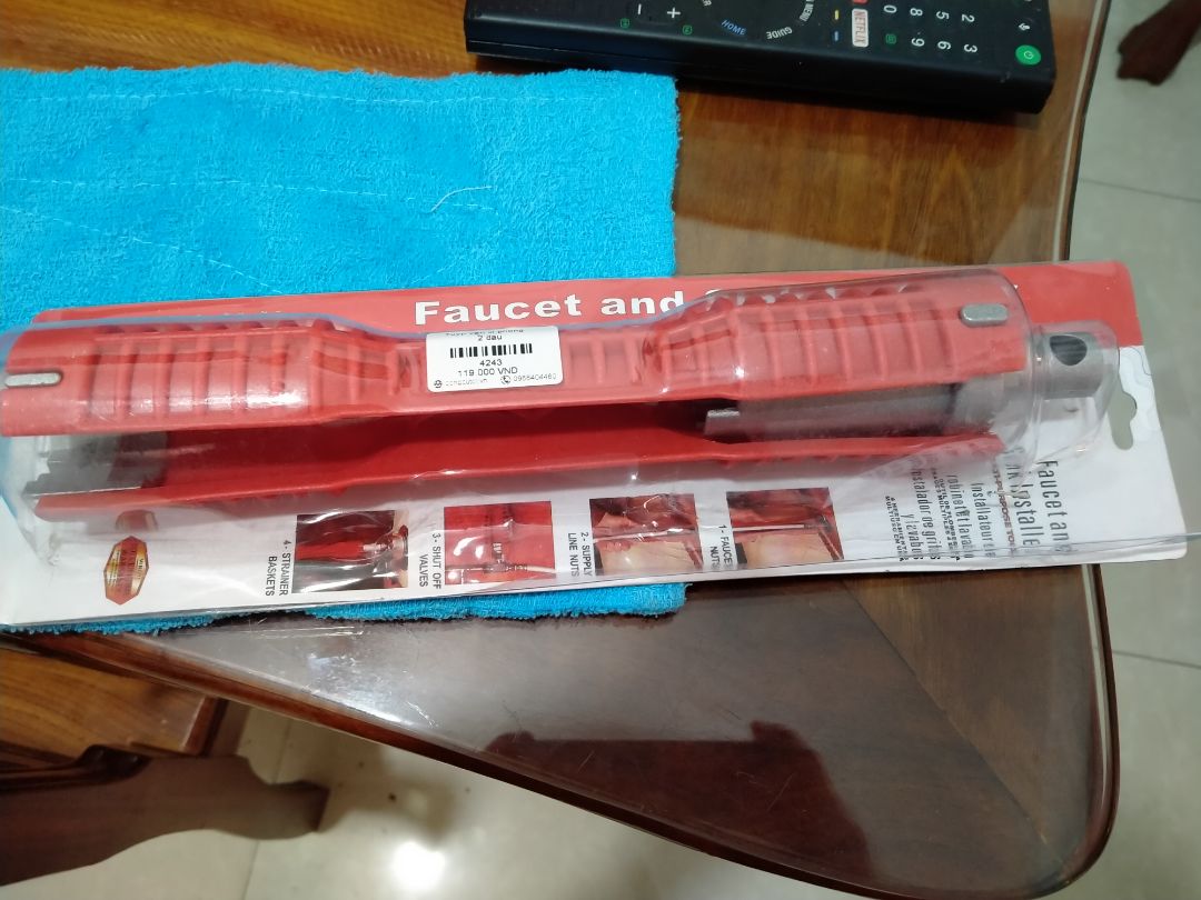 Giá dán trên sản phẩm thì rẻ hơn giá trên Web, có dấu hiệu không trung thực khi bán hàng.