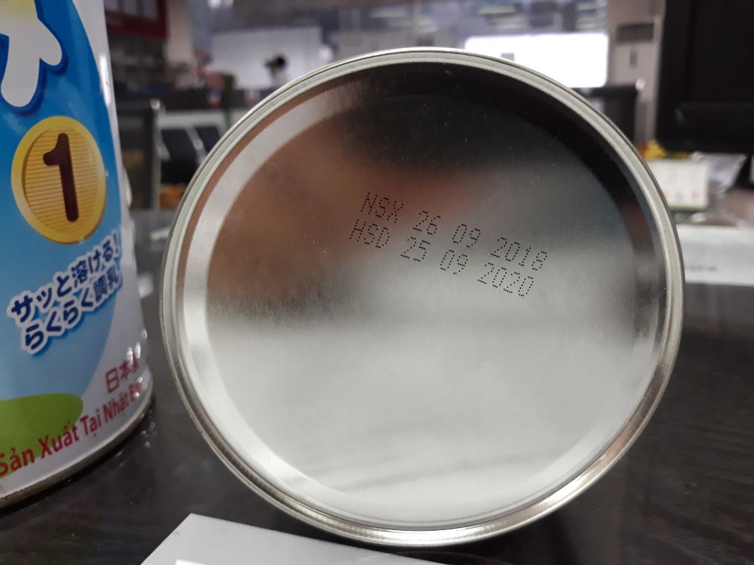 Mua nhiều lần rồi giờ mới viết nhận xét cho tiki, mỗi lần mua đều 2-3 hộp chứ k mua 1 hộp, lần này mua 2 hộp thì hộp nhỏ cực kì hài lòng, hàng date cũng còn mới, hàng đủ tem ( cả 2 tem luôn) nhưng có hộp lớn chưa hài lòng. Mong tiki chú ý hơn