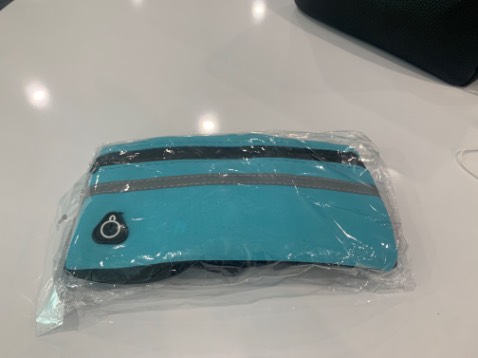 Để bình nước vào khi chạy là bị rớt, tui phải chế thêm để bình nước ko bị rớt khi chạy. Nói chung không hài lòng.