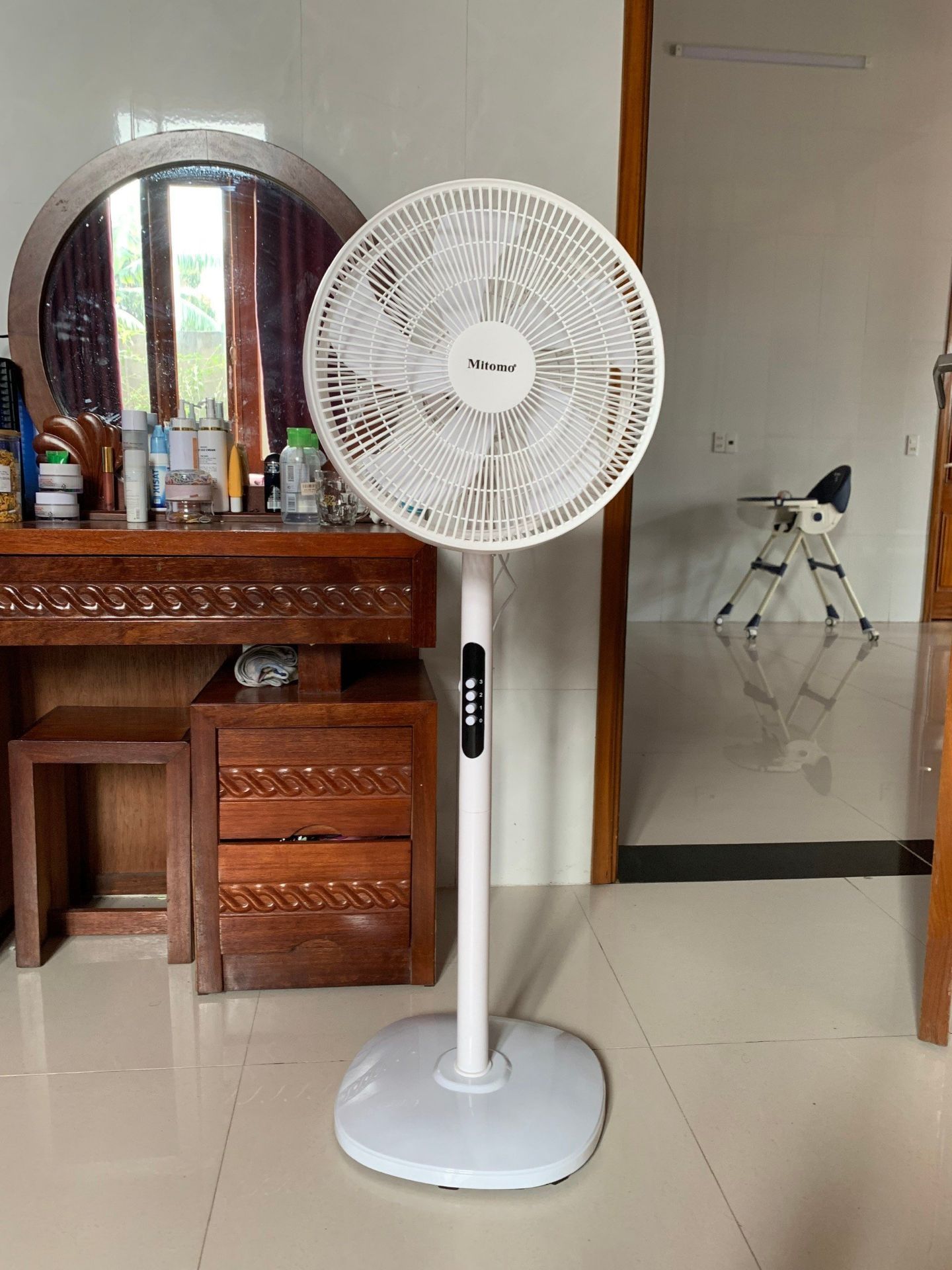 12h trưa hè oi ả, đặt cái quạt ship 2h mà tầm 3h nhận được luôn rồi, nhanh như 1 cơn gió của thần rớt.ahihi quạt ok nha shop. chúc shop buôn may bán rẽ nhé. 12h trưa hè oi ả, đặt cái quạt ship 2h mà tầm 3h nhận được luôn rồi, nhanh như 1 cơn gió của thần rớt.ahihi quạt ok nha shop. chúc shop buôn may bán rẽ nhé.