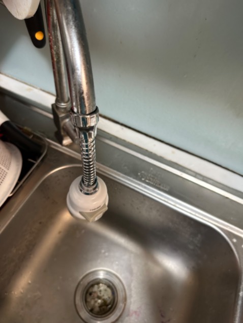 Chất liệu chắc chắn, vòi mạnh, vòi đẹp, dễ lắp ráp,