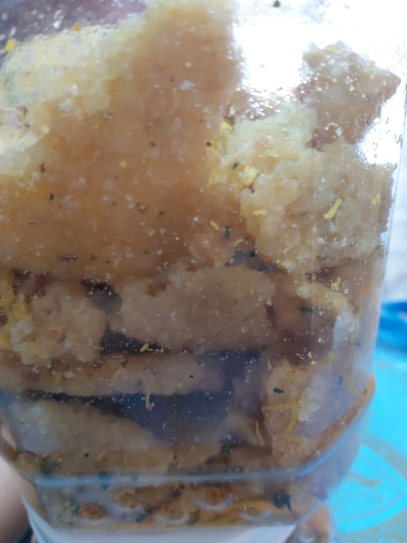 mấy bạn cẩn thận bi lua.com chay nat kho gà nát dụng ko thay kho gà đâu.mới nhận chưa ăn miếng gà nào luôn.