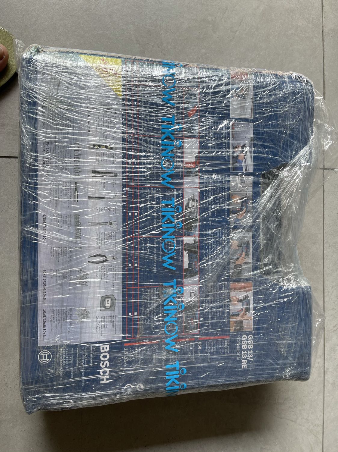 Ship nhanh gọn, đóng gói cẩn thận, hàng còn nguyên seal. Chạy thử rất êm ko thấy tia lửa điện. Made in Malaysia xịn xò, phụ kiện đẩy đủ. Rate 5 stars.