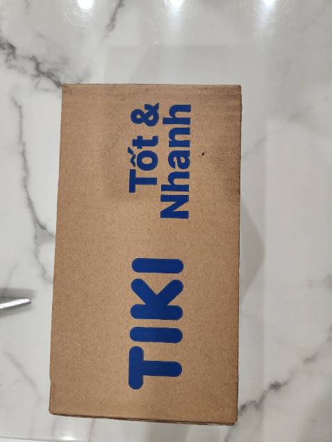 Ánh sáng hơi mờ, nhưng đẹp, độ nhạy sáng tốt