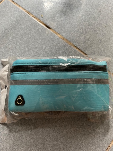 Chất liệu chấp nhận đc, khá ổn, có thể mua dc.