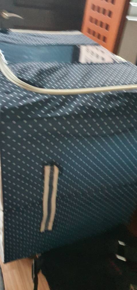 Hộp đẹp, cứng cáp, đựng được rất nhiều đồ. Shop có thư cảm ơn rất dễ thương, ủng hộ 5 sao!