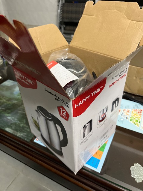 Ấm đun khá nhanh, khối lượng nhẹ, hi vọng bền bỉ. Tiki giao cũng lẹ nữa, giá khá tốt